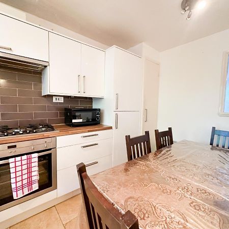 36 O'Leary Square Apartment London Ngoại thất bức ảnh
