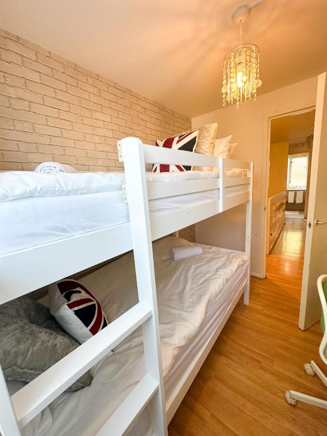 36 O'Leary Square Apartment London Ngoại thất bức ảnh