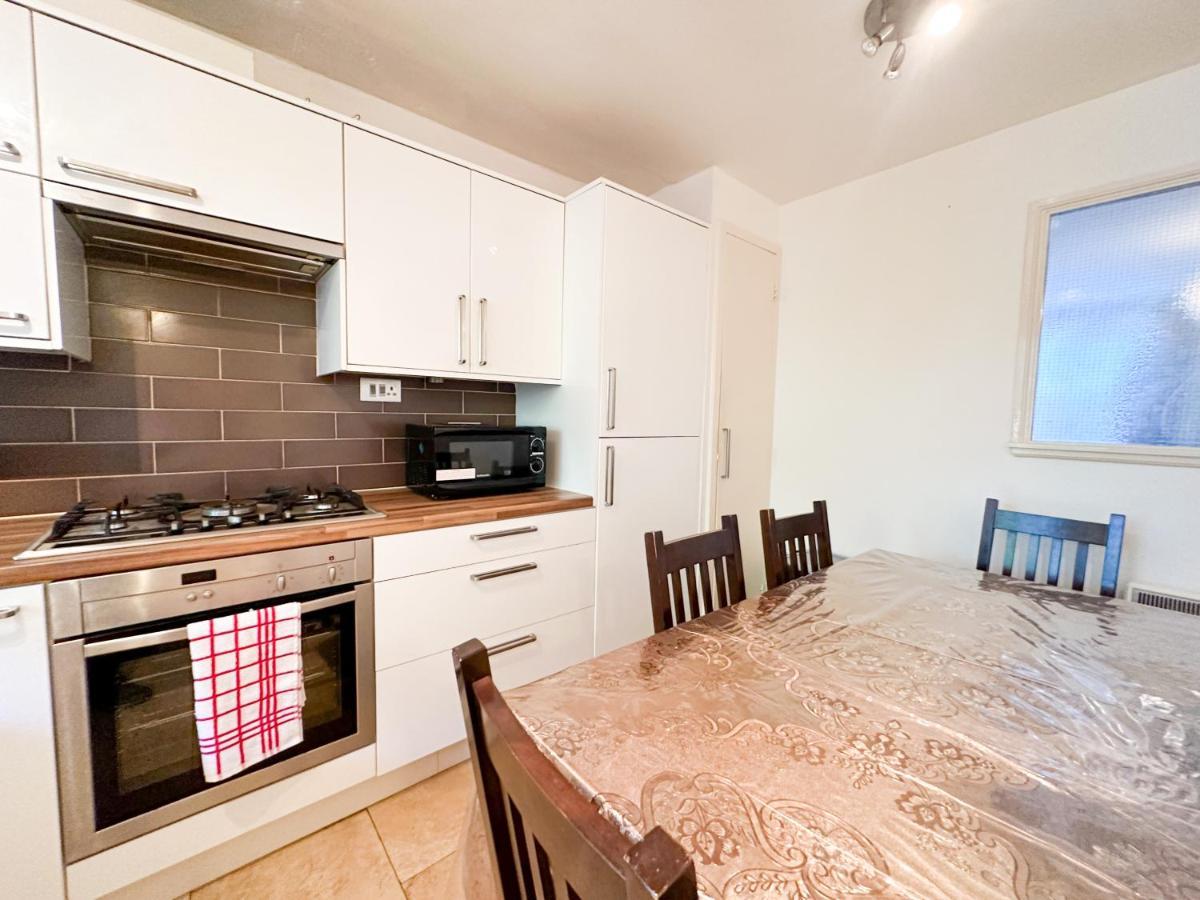 36 O'Leary Square Apartment London Ngoại thất bức ảnh