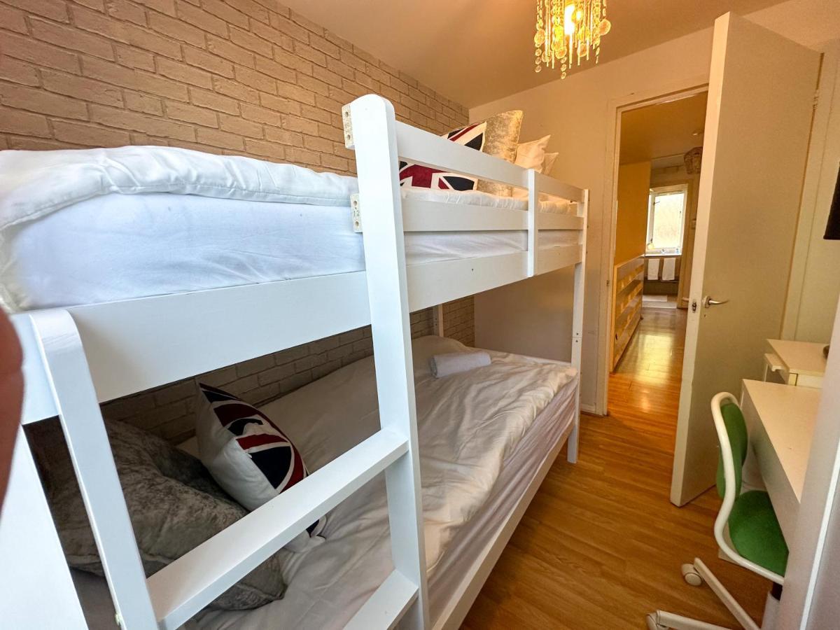 36 O'Leary Square Apartment London Ngoại thất bức ảnh